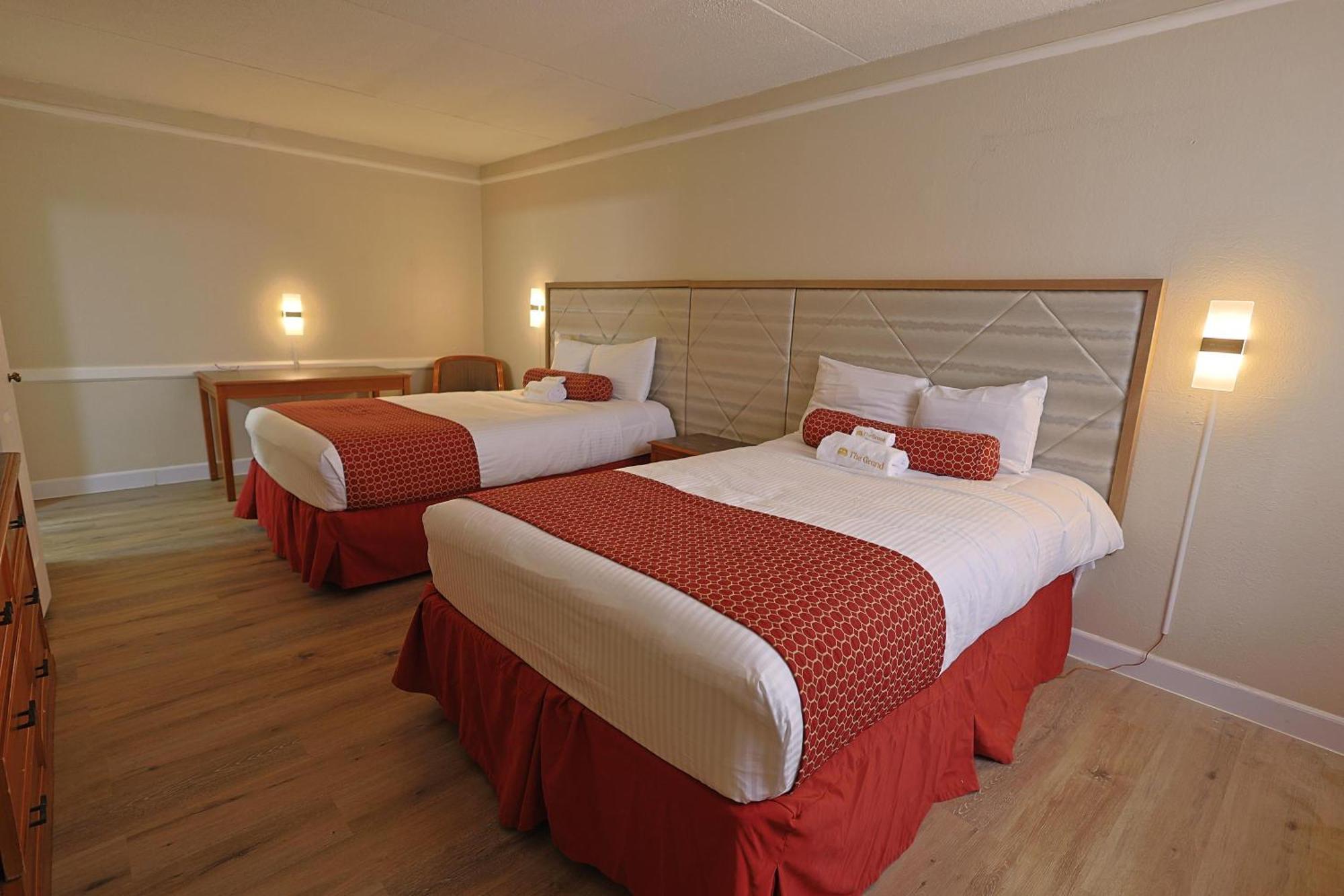 The Grand By Capital O I-30 Motel 2*